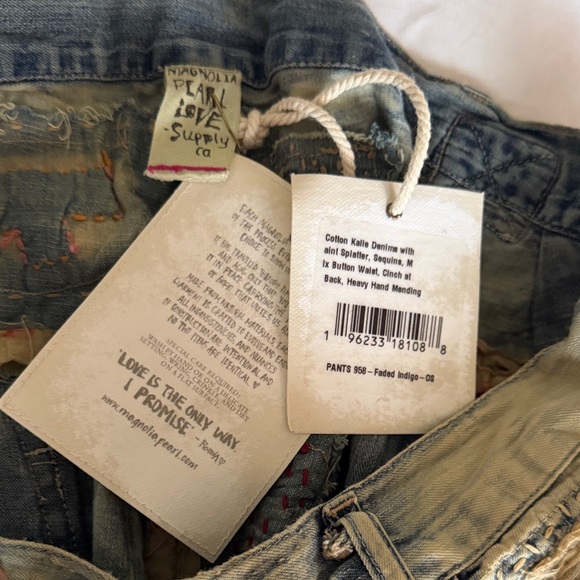 Magnolia Pearl Jeans - Picture 5 of 5